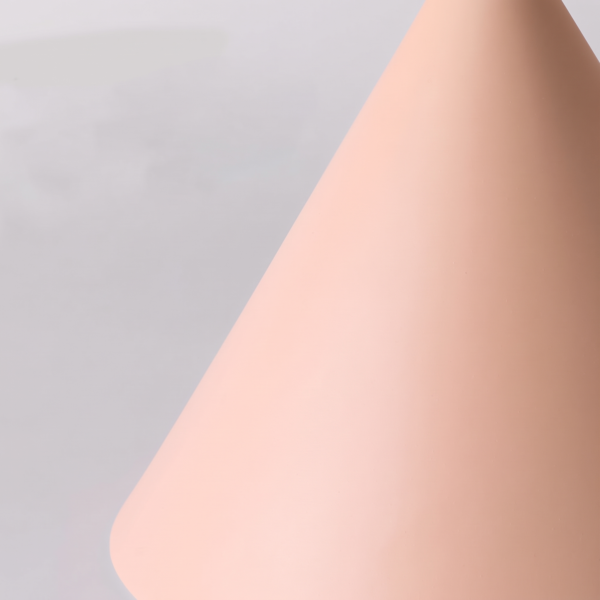 Figora resin arc pendant lamp alternate view